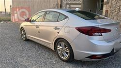 هیۆندای ئەلەنترا